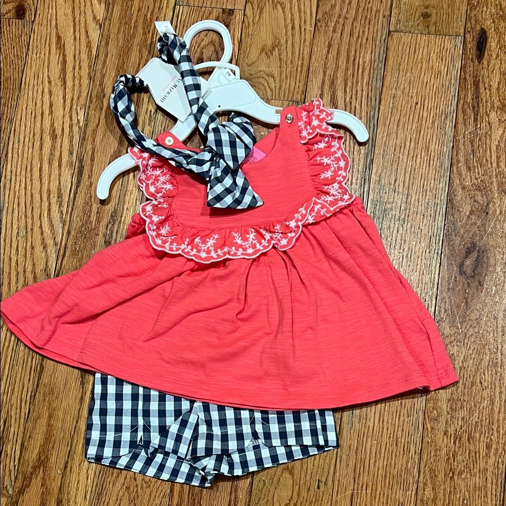 Isaac Mizrahi Vibrant Pink Top